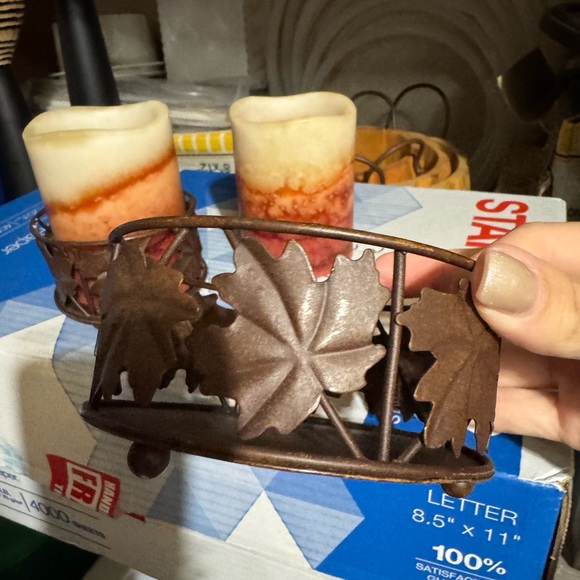 Vtg pier 1 scroll leaf candle holders with 2 battery operated candles / fall - Picture 10 of 10